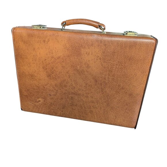 Vintage 1950/1960s Faux Leather Briefcase w locking latch - 2 keys included - Picture 4 of 16